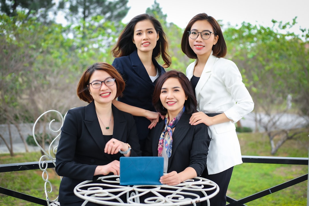sinh viên mới ra trường tìm việc - tổng quan và phân tích | DigiSource.vn